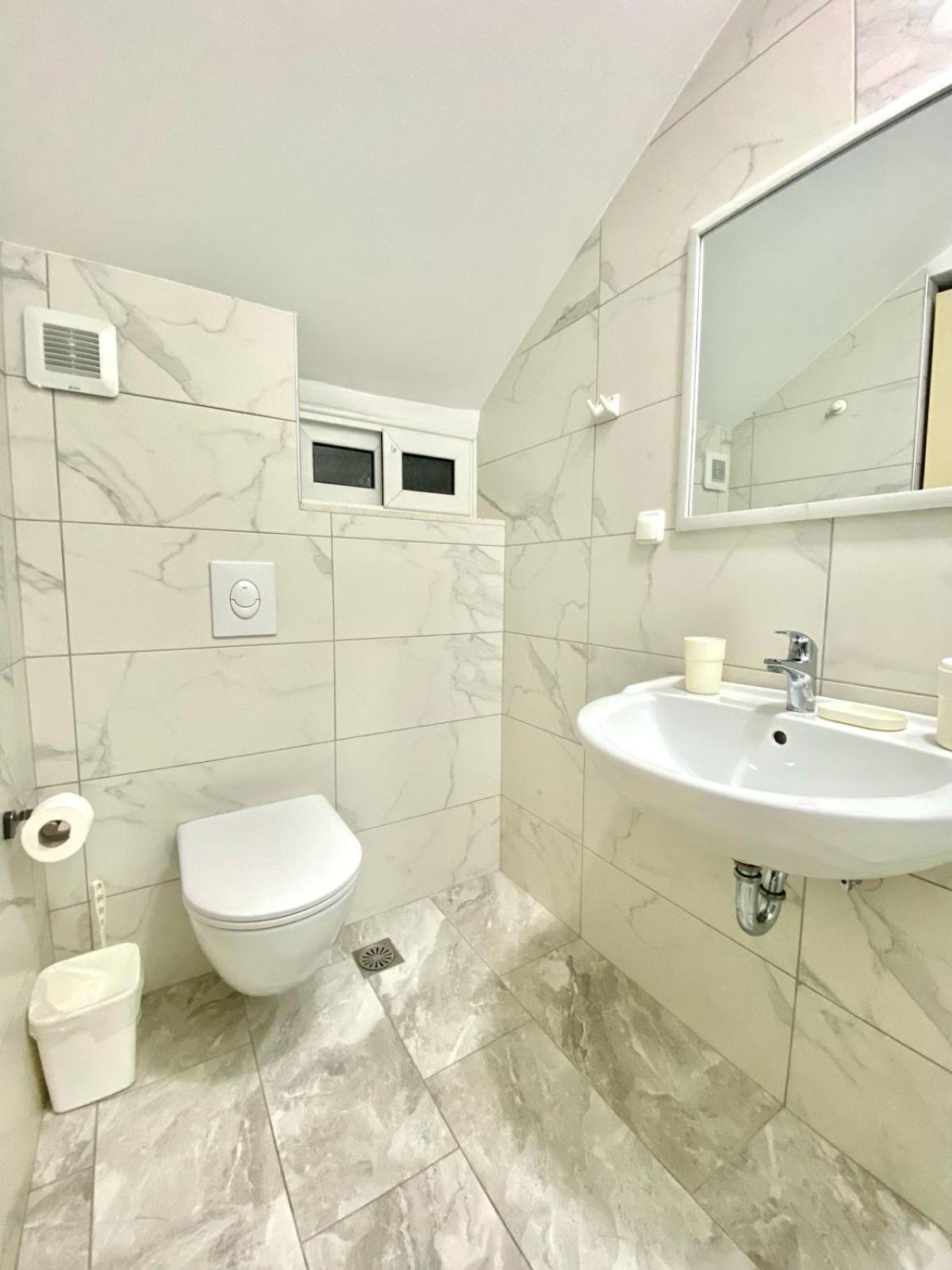 Foti Rooms Himare Exterior photo