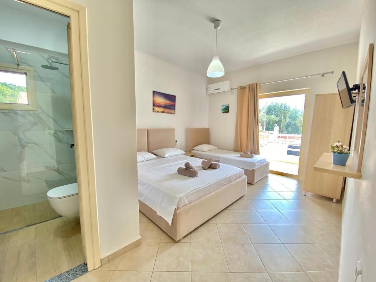 Foti Rooms Himare Exterior photo