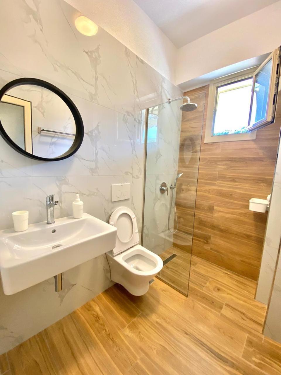 Foti Rooms Himare Exterior photo