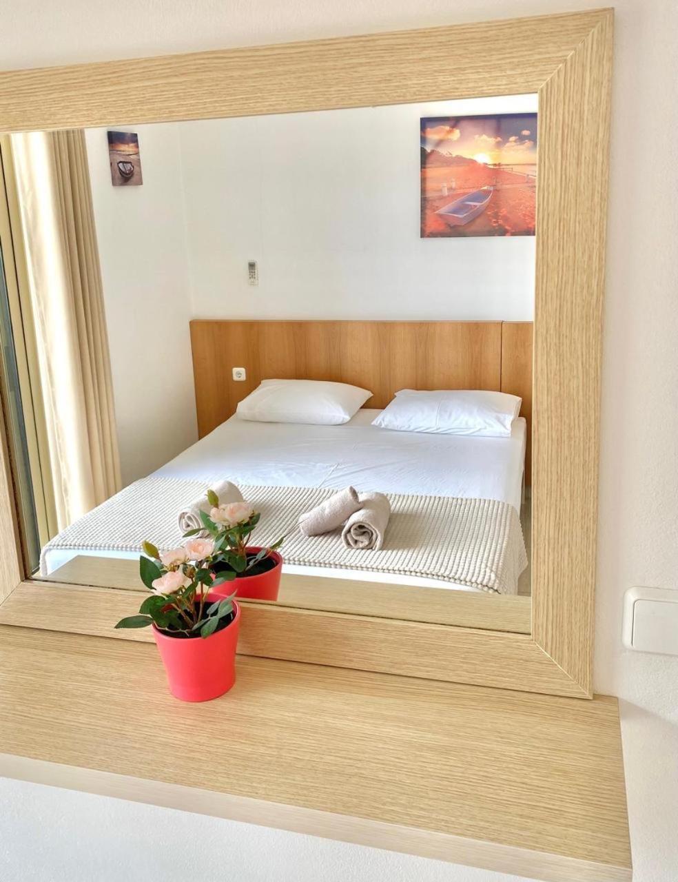 Foti Rooms Himare Exterior photo