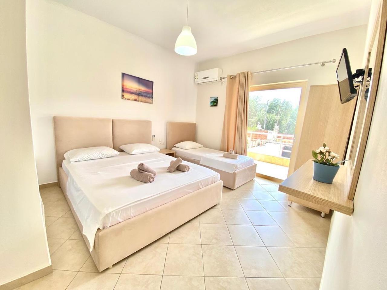 Foti Rooms Himare Exterior photo